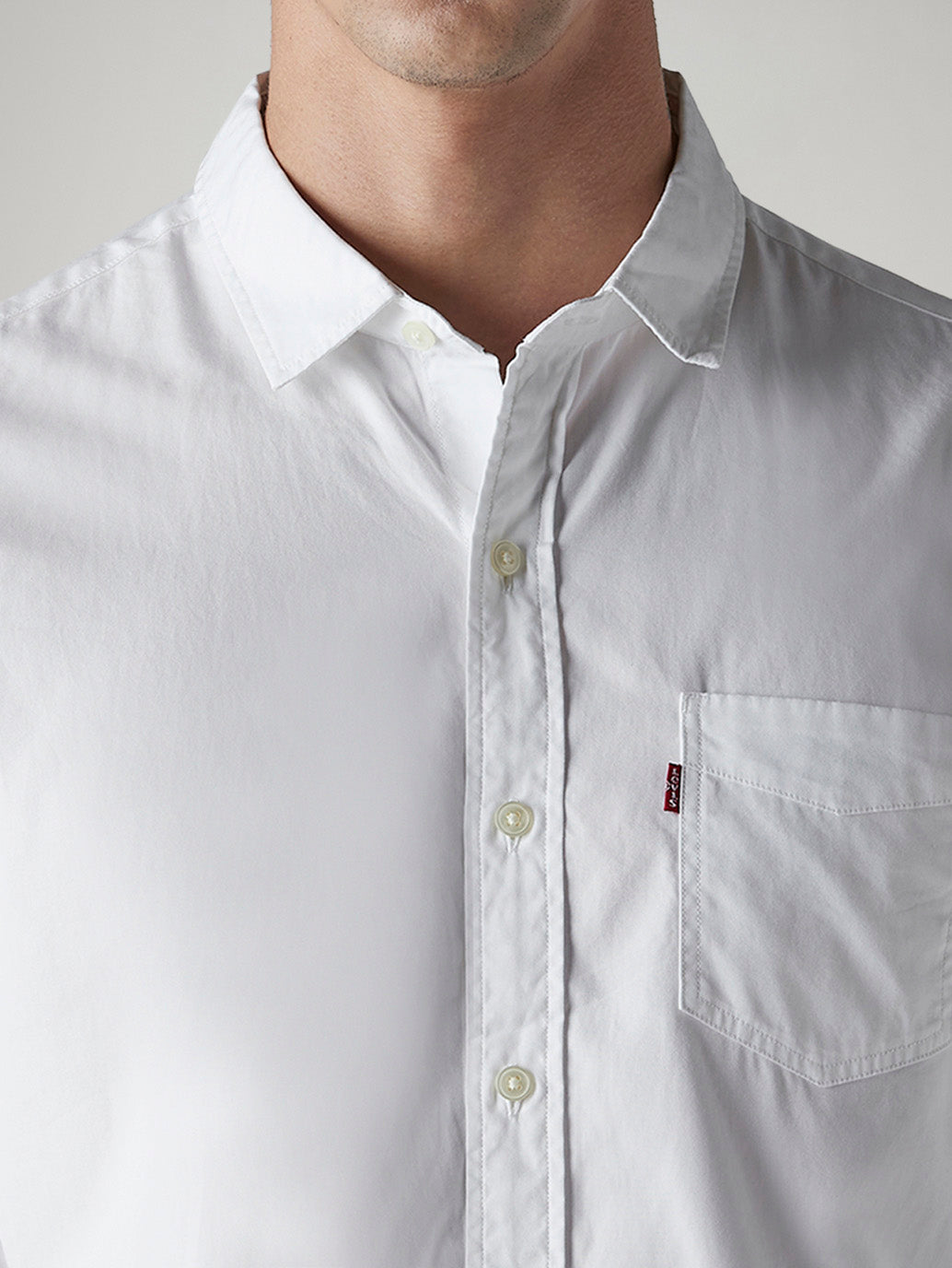 Men's Solid Slim Fit Poplin Shirt - Detail View