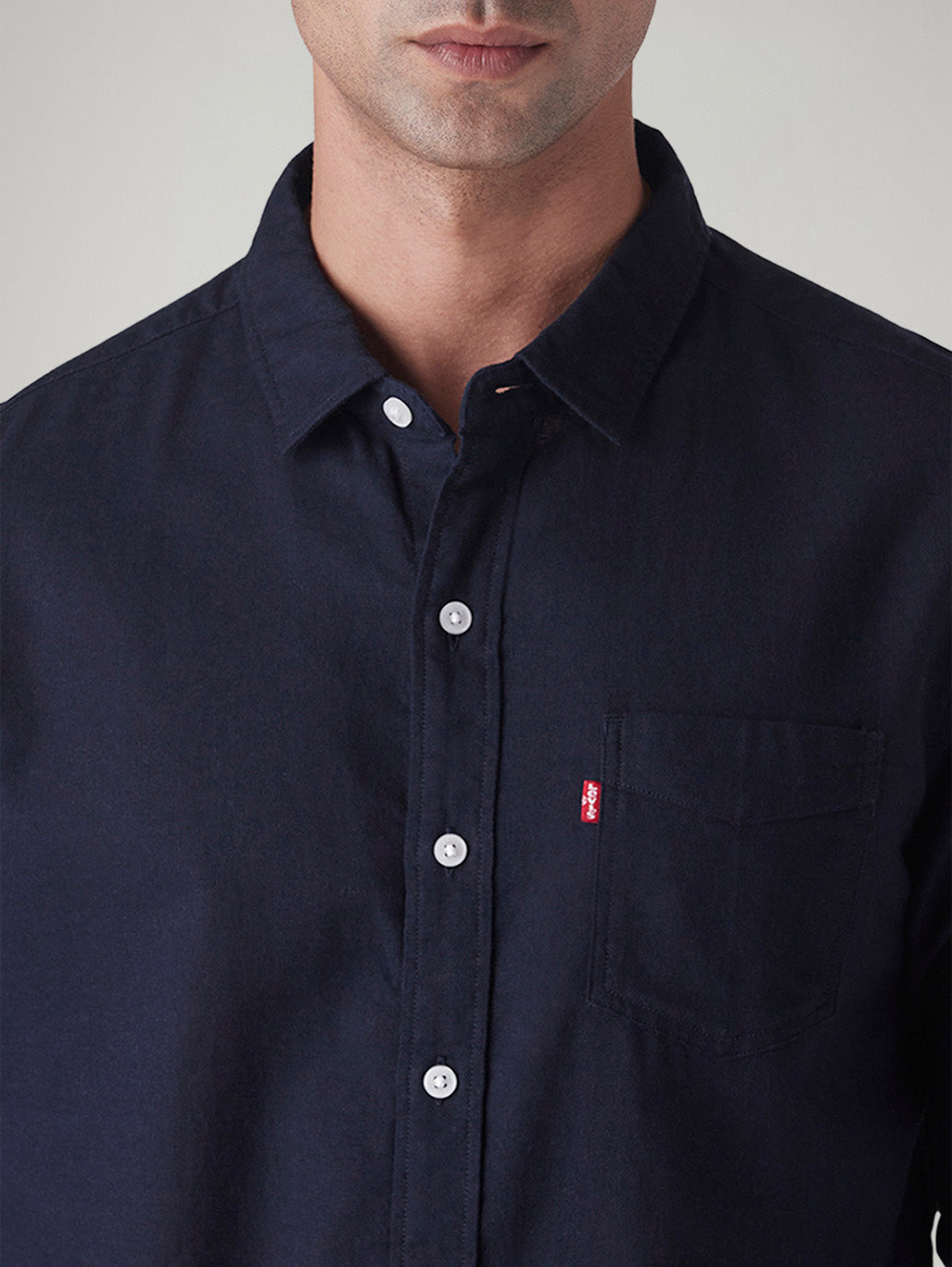Men's Solid Slim Fit Oxford Shirt - Detail View