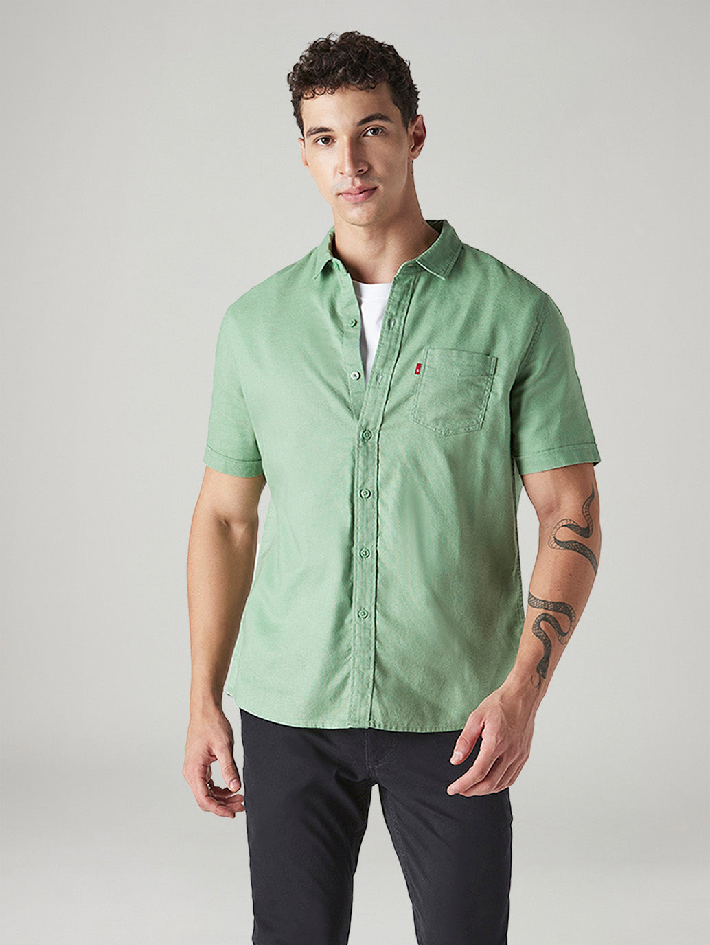 Men's Solid Slim Fit Oxford Shirt - Styleshot View