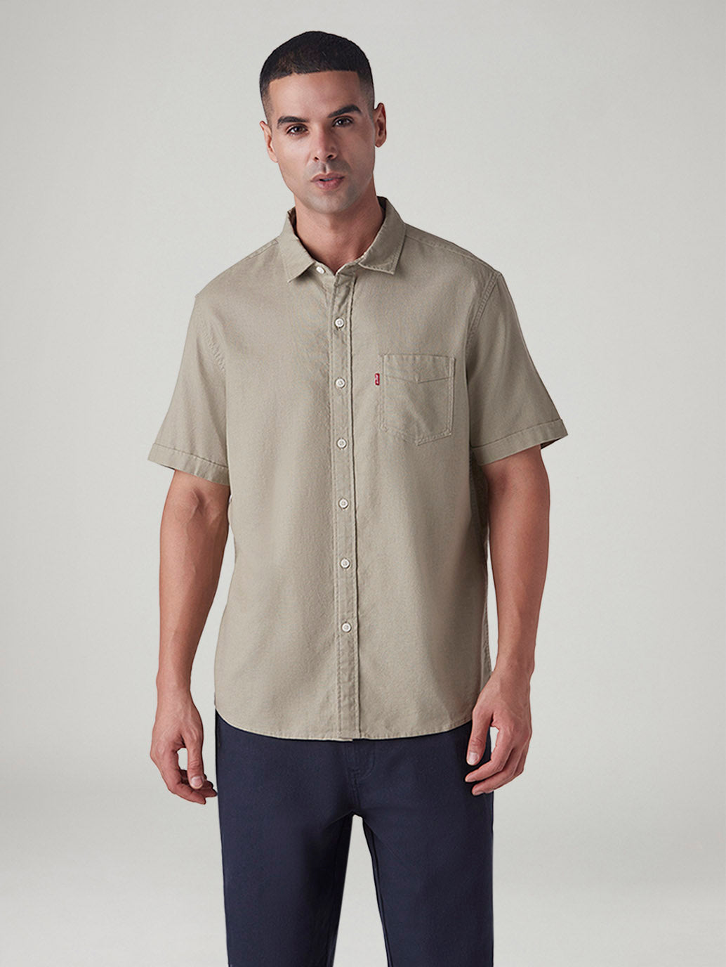 Men's Solid Slim Fit Oxford Shirt - Front View