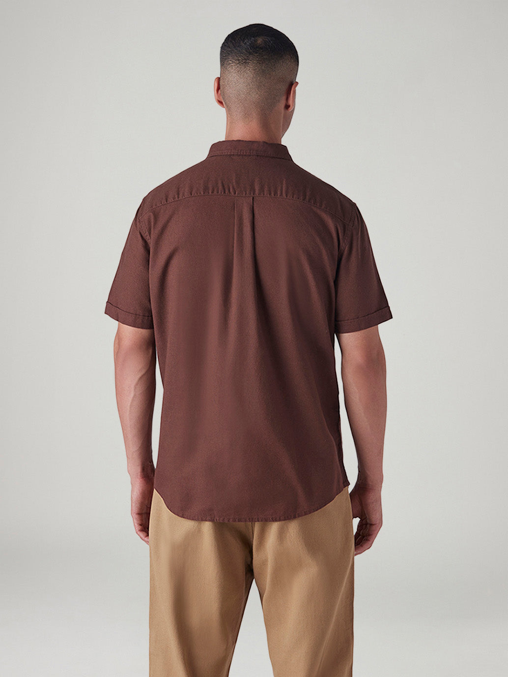 Men's Solid Slim Fit Oxford Shirt - Back View