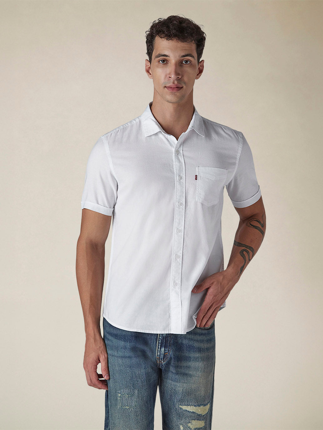 Men's Solid Button Down Collar Slim Fit Oxford Shirt - Front View