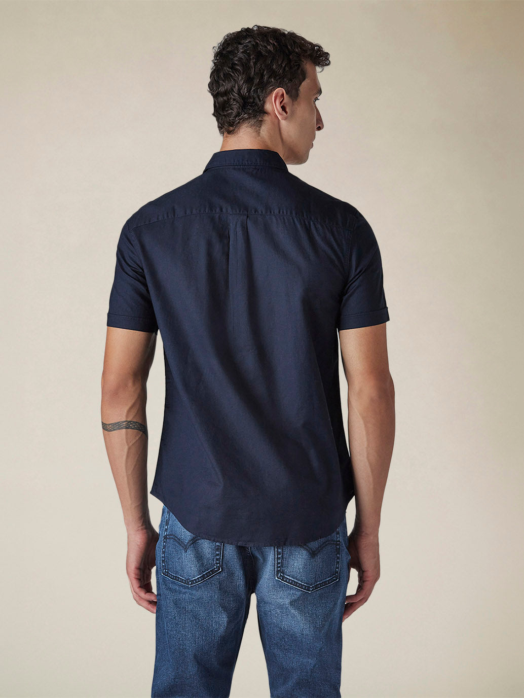 Men's Solid Button Down Collar Slim Fit Oxford Shirt - Back View