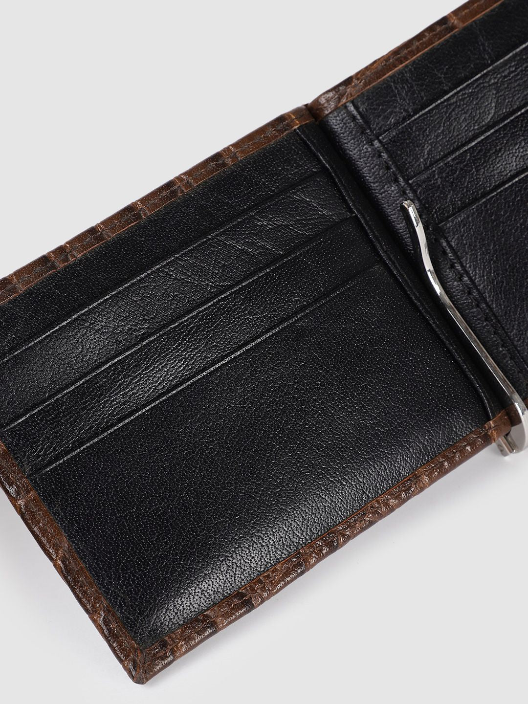 Men's Brown Textured Card Holder - 32b9df60-16e1-4db9-95f0-91f992c4d9bf1742210066514-Men-Brown--Black-textured-Leather-Cardholder-167174221006608-4 View