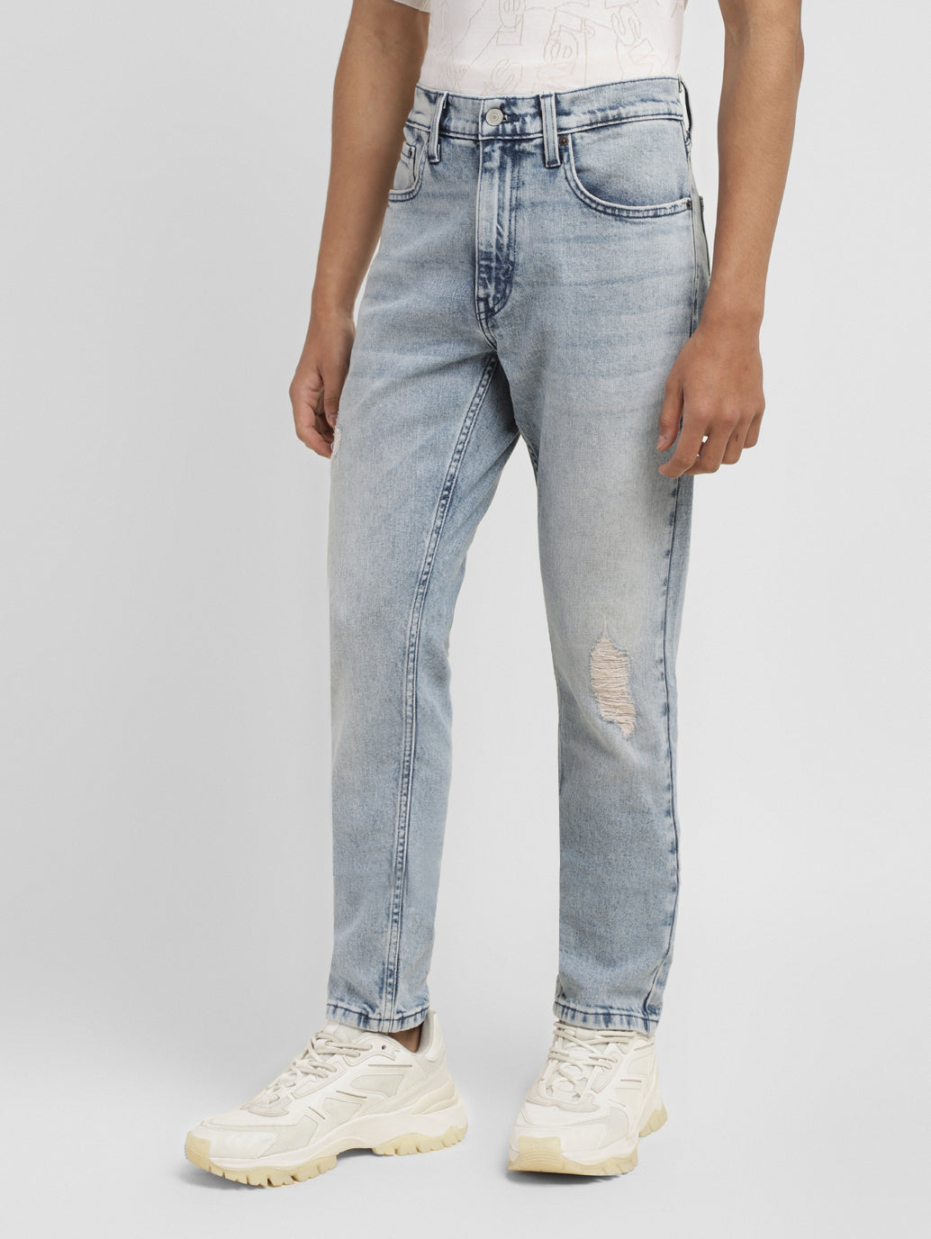 Men's 512 Blue Slim Tapered Fit Mid Rise Jeans - 0e06c5ab-9cf8-42a5-946b-c23bec610f42 View