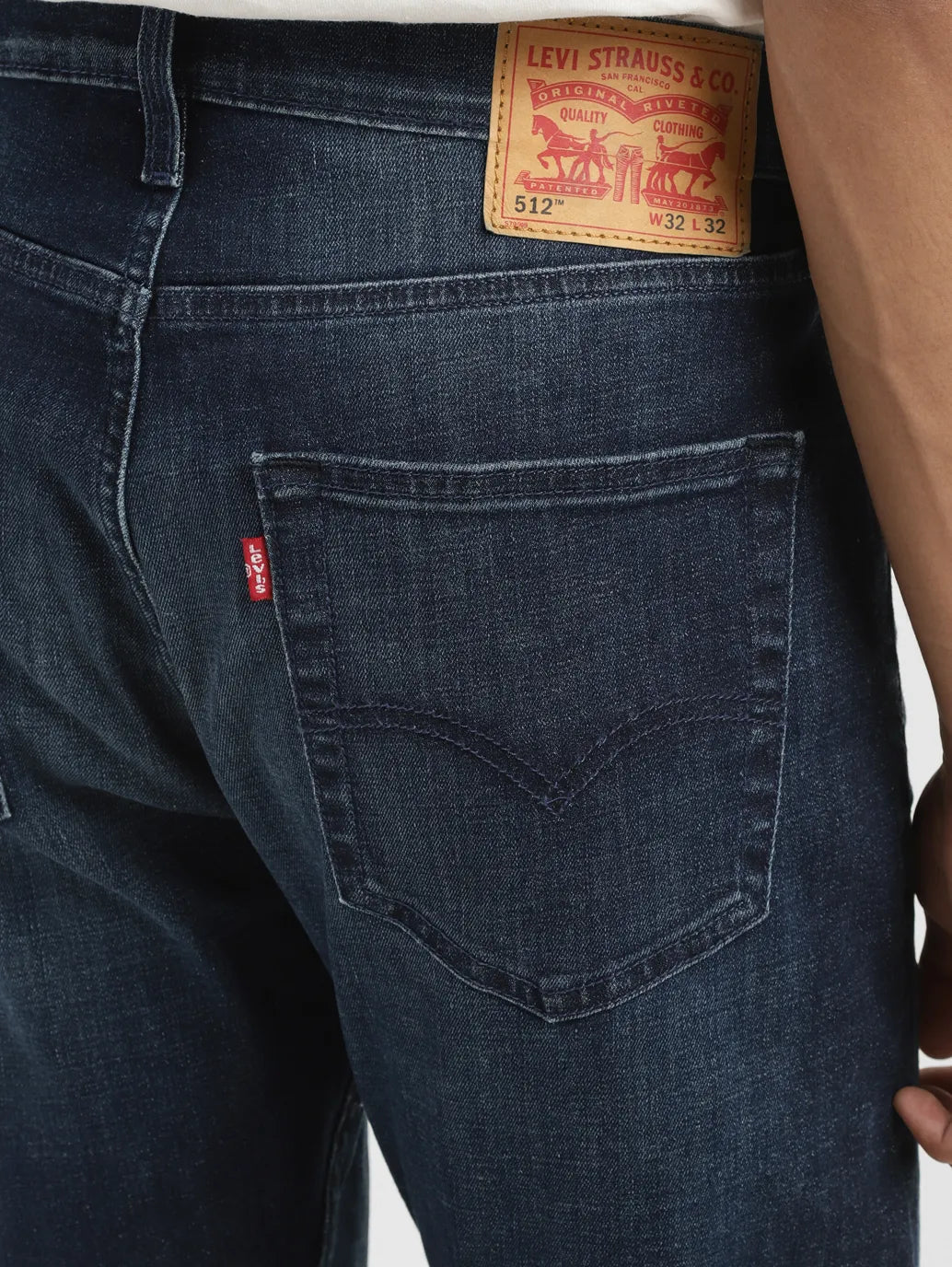 Levis 512 shop india