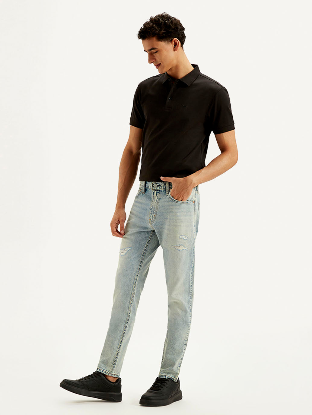 Men's 512 Light Blue Slim Tapered Fit Mid Rise Jeans