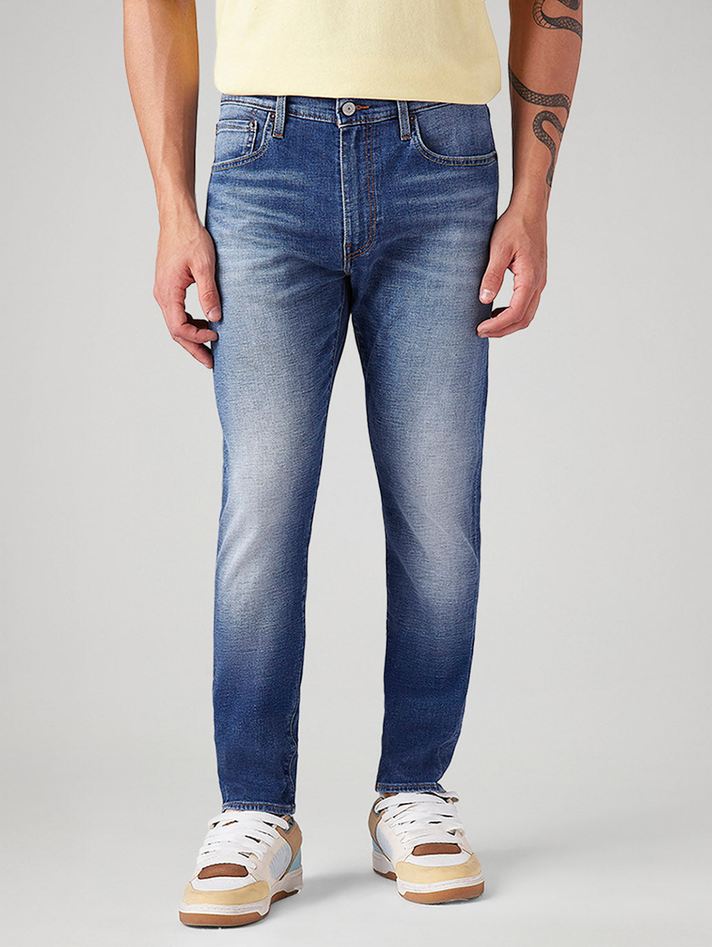 Men's 512 Blue Slim Tapered Fit Mid Rise Jeans - Front View