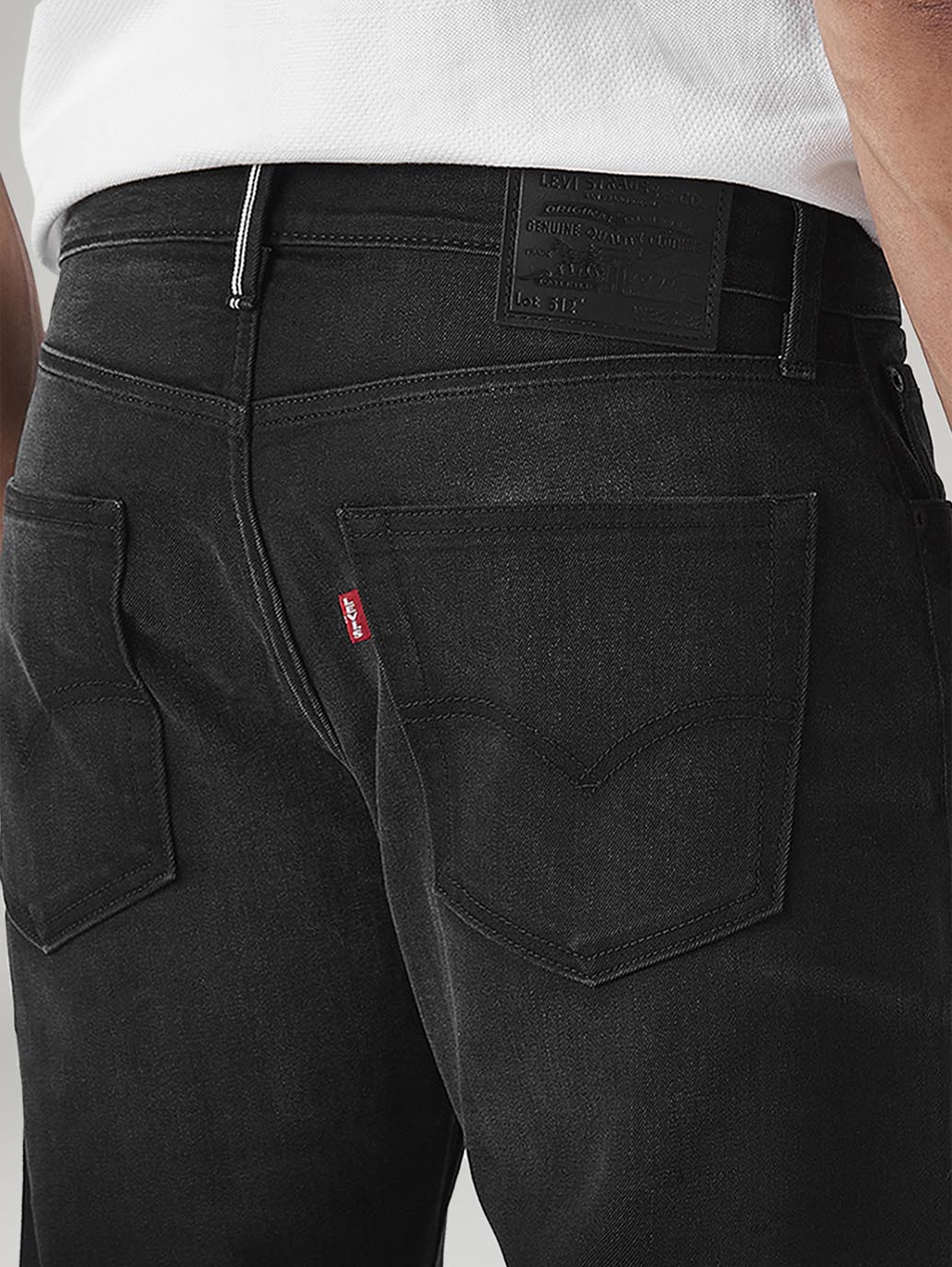 Men's 512 Black Slim Tapered Fit Mid Rise Selvedge Jeans - Detail View