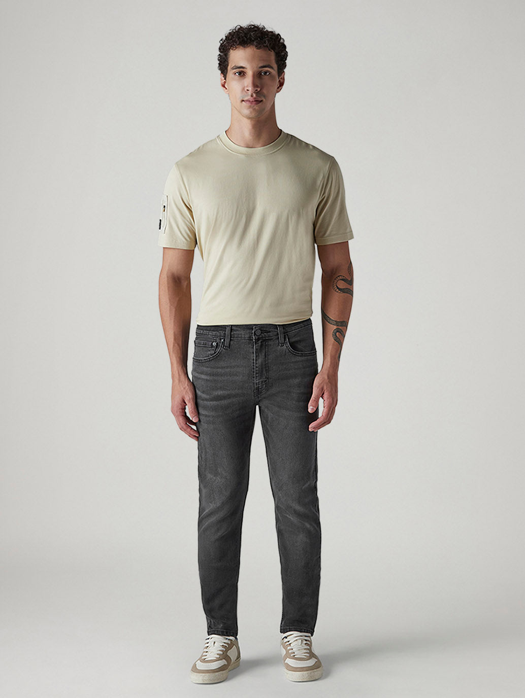 Men's 512 Charcoal Grey Slim Tapered Fit Mid Rise Jeans - Front View