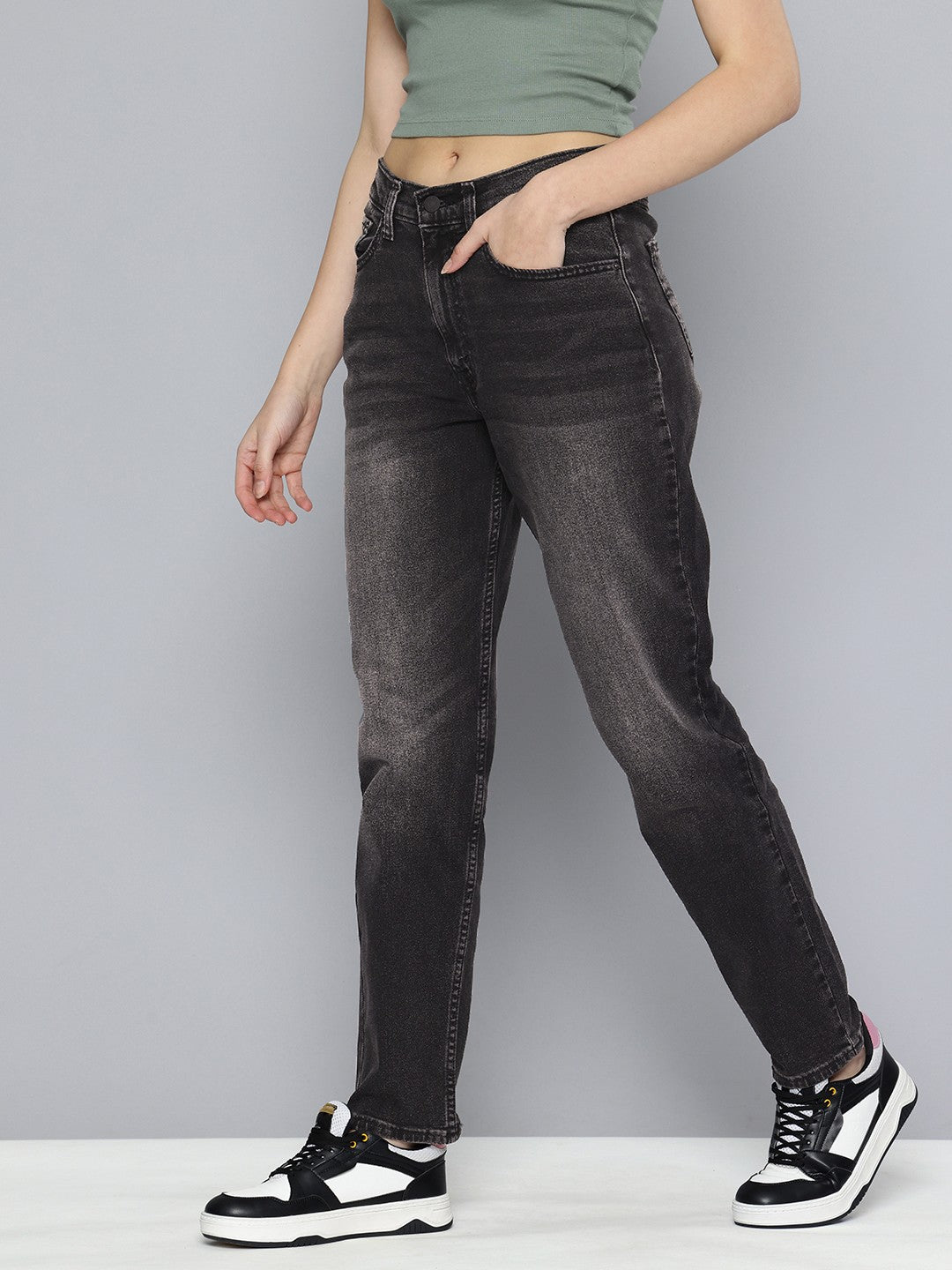 Women's 80s Mom Black Loose Fit Mid Rise Jeans - 431743bd-557c-420b-8836-6d40c5b0b6951741153618823-Womens-Mid-Rise-Relaxed-Tapered-Fit-Black-Jeans-131741153618-2 View