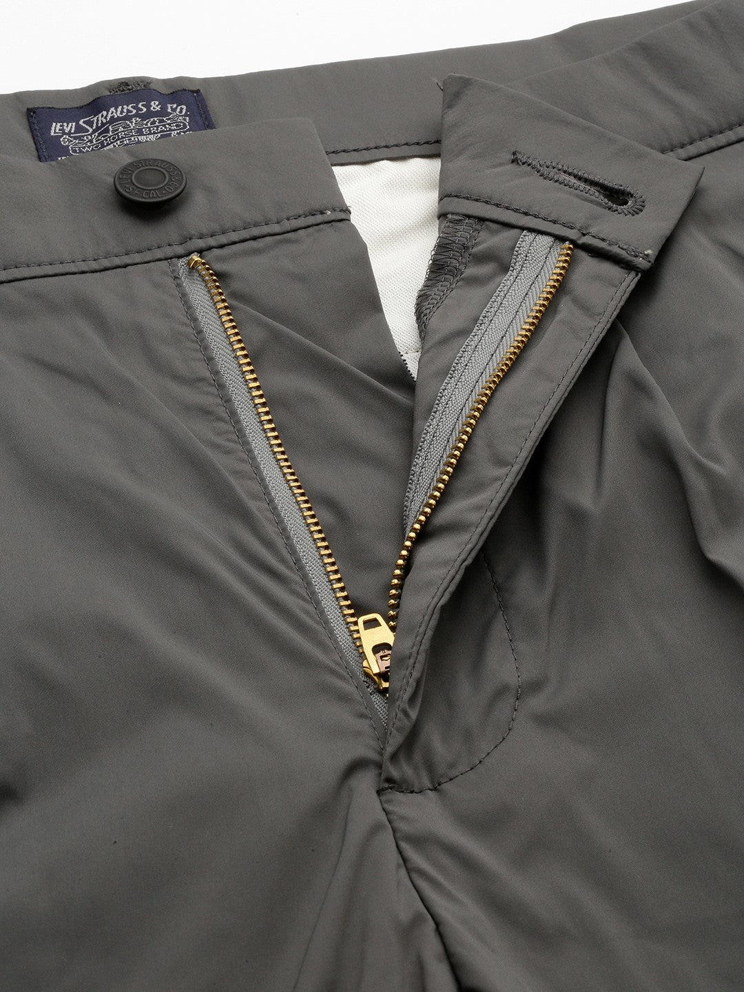 Men's Grey Regular Fit Trousers - 4d4ce642-afad-42de-a612-695f5279f5821727256158162-Levis-Men-Slim-Fit-Trousers-4601727256157548-5 View