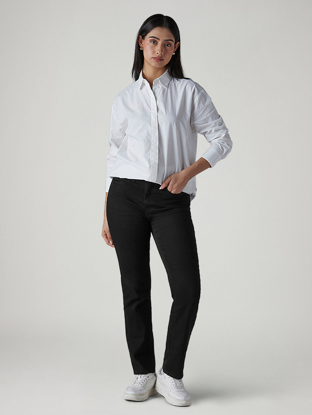 Women's 724 Black Slim Straight Fit High Rise Jeans