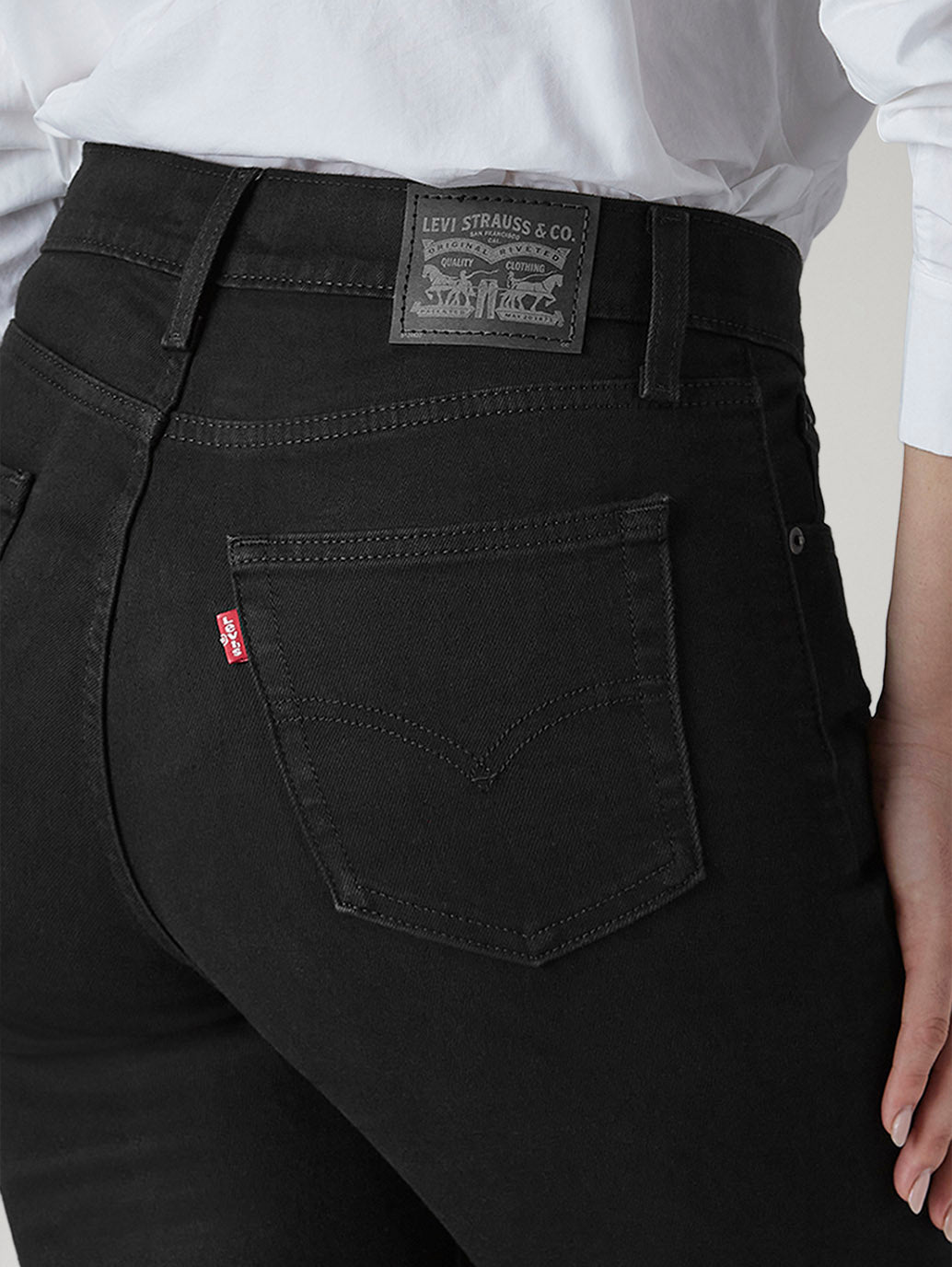 Women's 724 Black Slim Straight Fit High Rise Jeans - Detail View