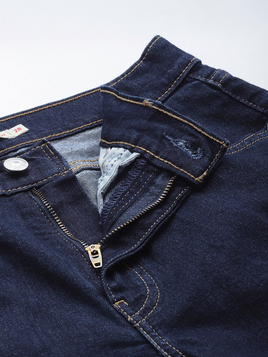 Women's 724 Blue Straight Fit High Rise Jeans - 67fc57a4-14cf-420e-94a5-9c9e1b0ab8e81715929764007-Levis-Women-Jeans-4671715929763545-5 View