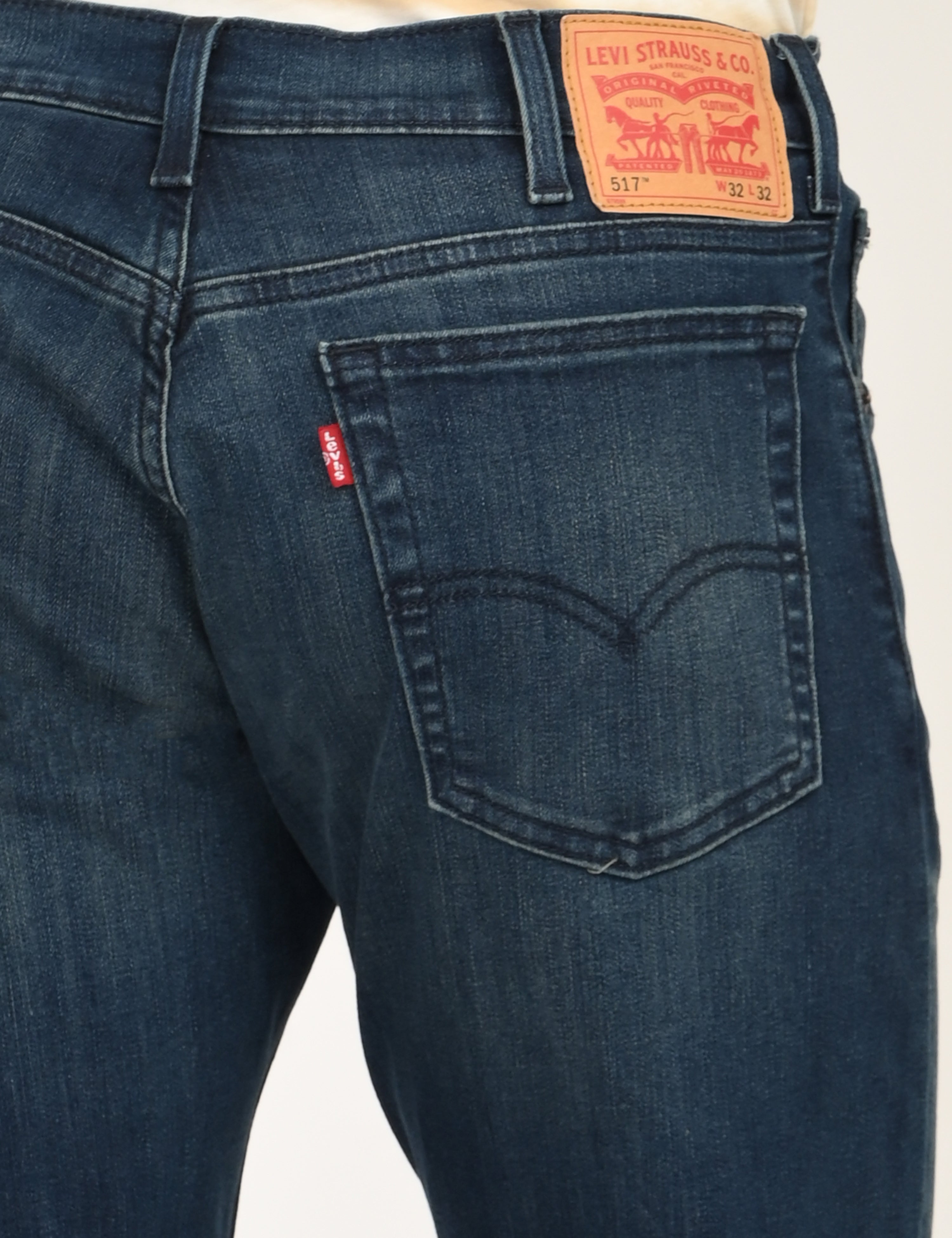 Men's 517 Bootcut Fit Dark Blue Mid Rise Jeans – Levis India Store