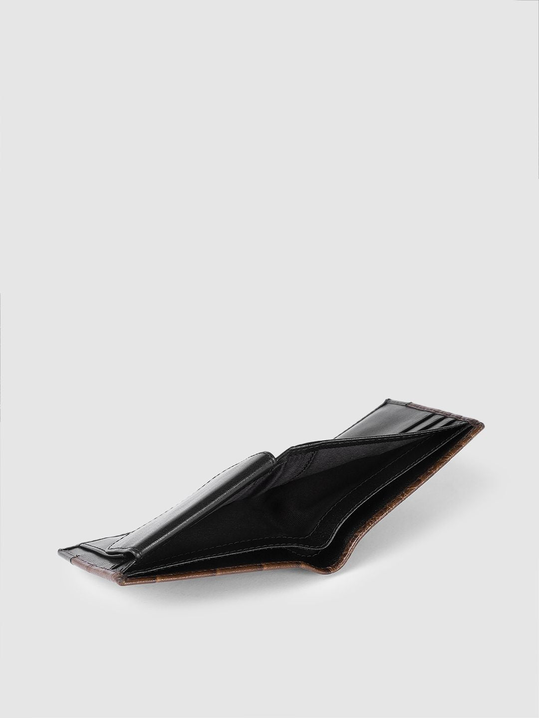 Men's Brown Textured Card Holder - 6cfa99ed-dcfd-4b7b-9222-6abe918a1ea81742210050238-Men-Brown--Black-textured-Leather-Cardholder-173174221004986-4 View