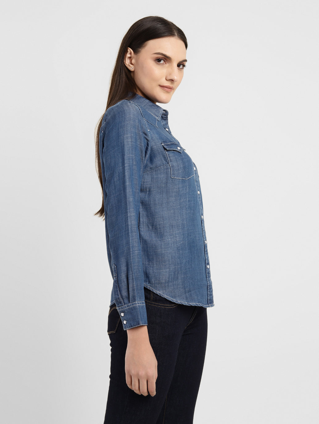 Women s Solid Spread Collar Shirt Levis India Store