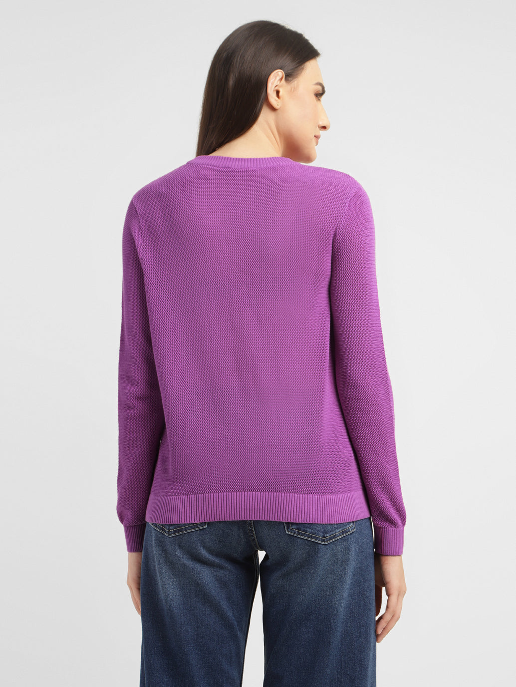Women's Solid Round Neck Sweater