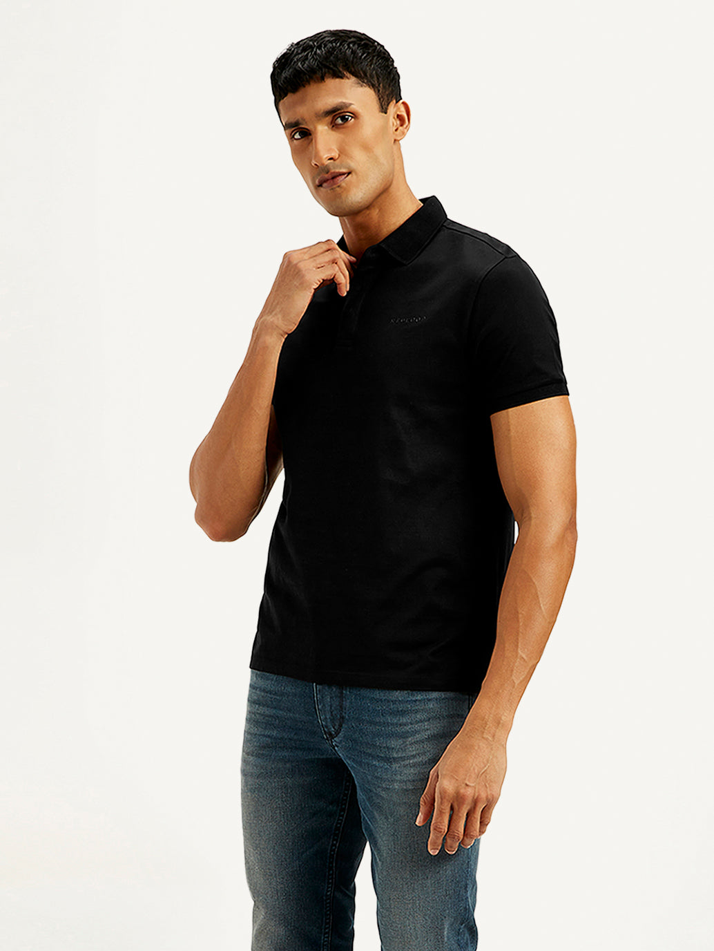 Men's Redloop Solid Ultra Soft Polo T-shirt – Levis India Store