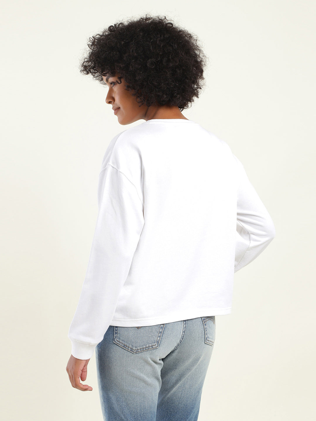 Women's Solid White Crew Neck Sweatshirt