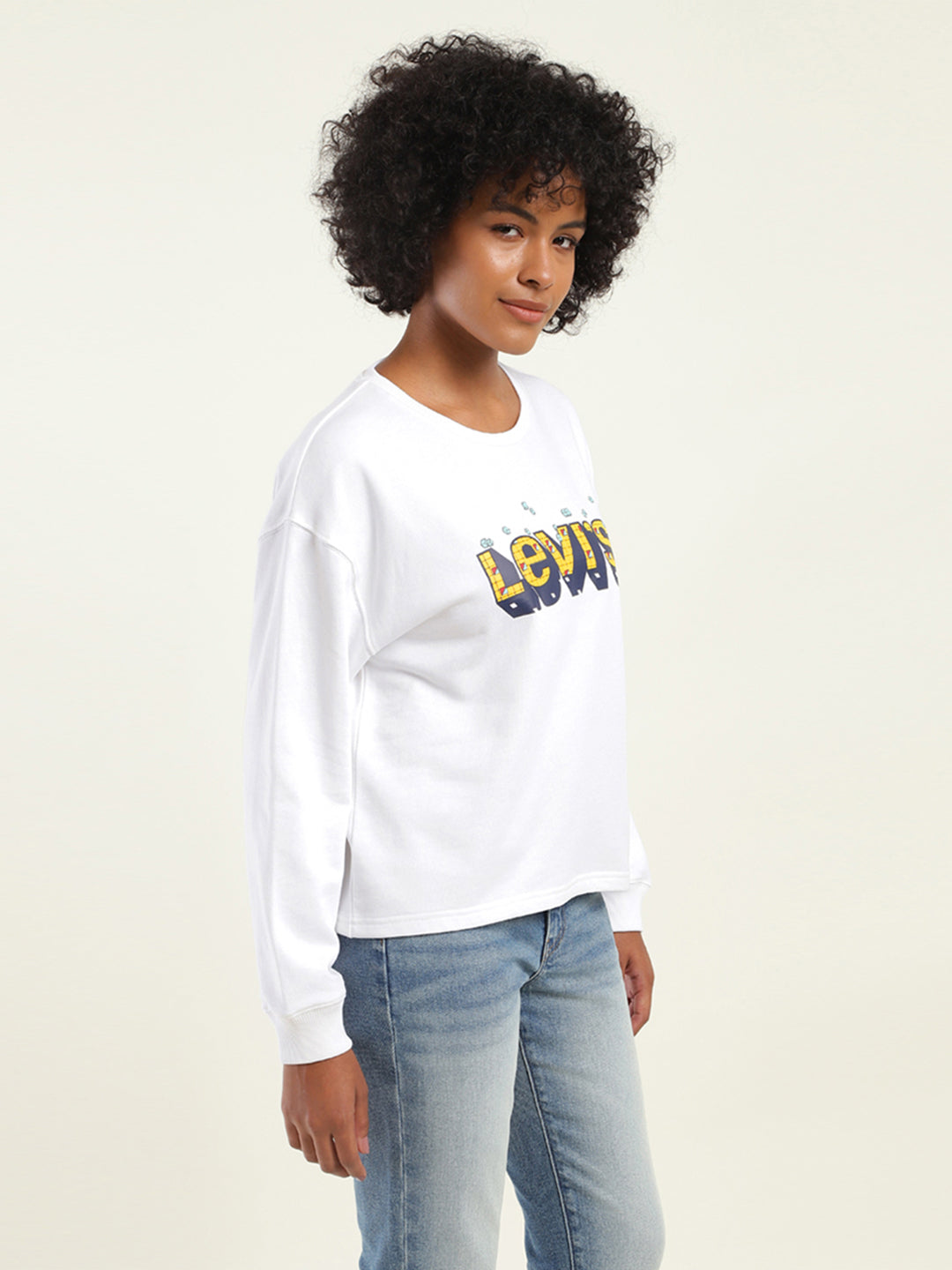 Women's Solid White Crew Neck Sweatshirt