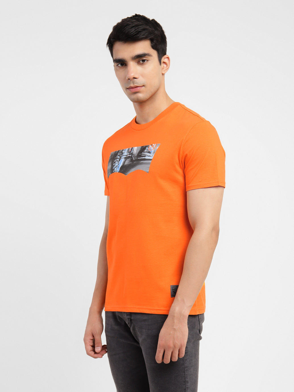 Orange - c1d8074b-c07c-44d6-9edc-455100f3c5b6 View