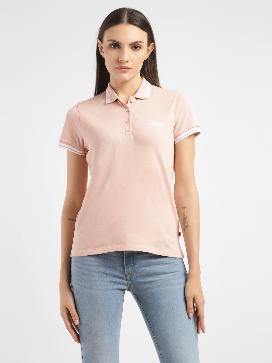 Buy the Perfect T-shirt for women online – Levis India Store