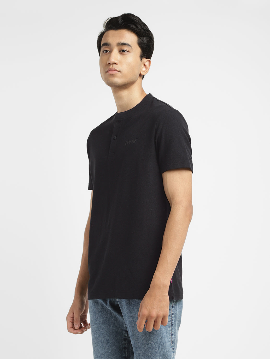 Men's Solid Slim Fit T-shirt