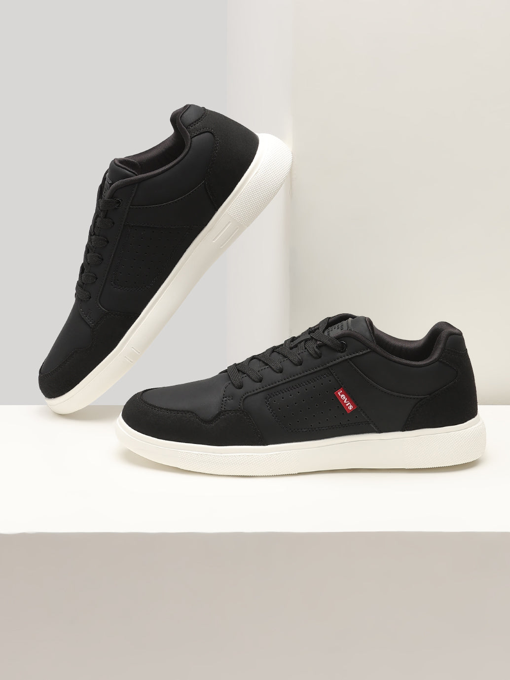 Men's Black Casual Sneakers