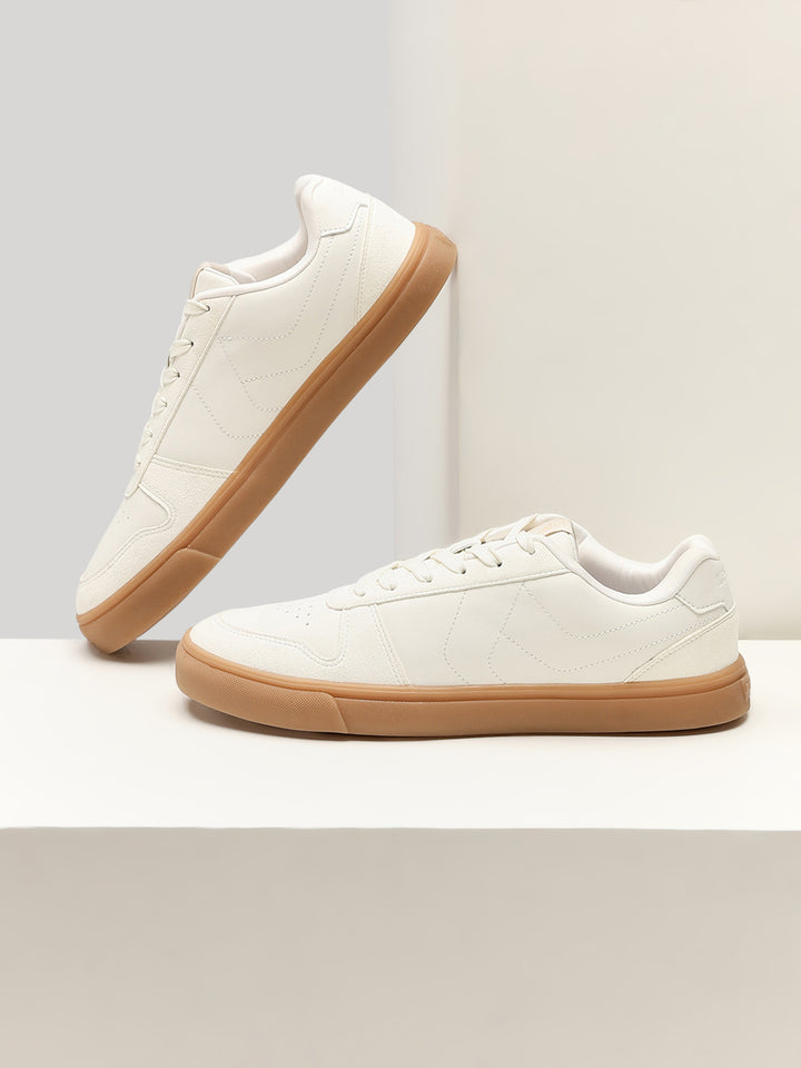 Men's White Casual Sneakers