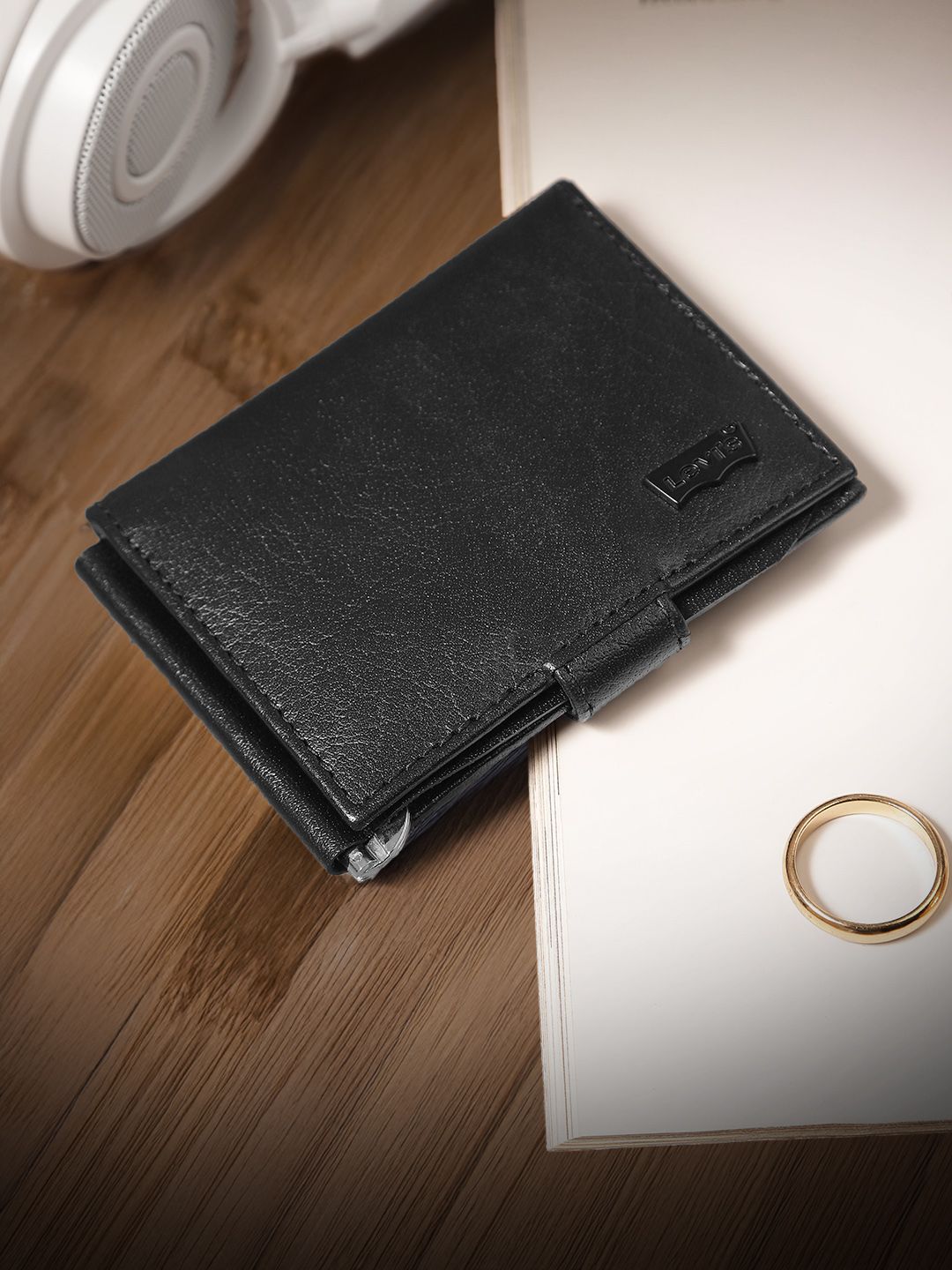 Men's Black Solid Card Holder - 8b12e6c3-df43-45da-8239-31894c782f931744258685821-Levis-Men-Leather-Card-Holder--Money-Clip-Wallet-29717442586-1 View