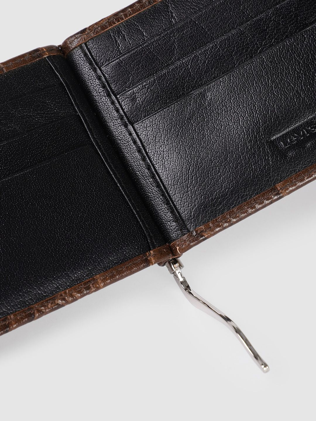 Men's Brown Textured Card Holder - 98f446fb-360a-4733-8300-f83f1cd707681742210066487-Men-Brown--Black-textured-Leather-Cardholder-167174221006608-6 View