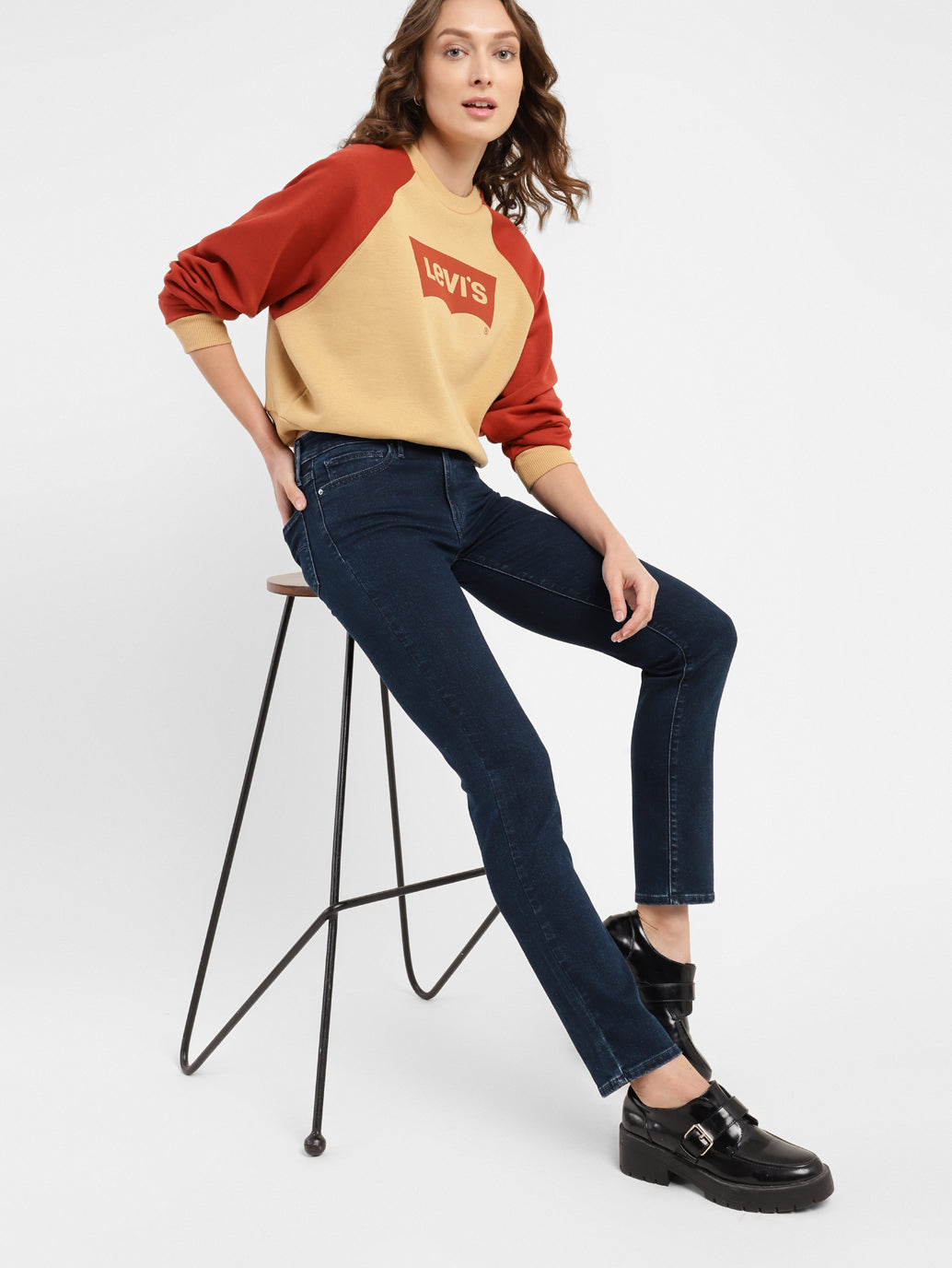 Women's 712 Blue Straight Fit Mid Rise Jeans - 14f8d521-0722-4043-86c1-5ba2a0c1dc31 View