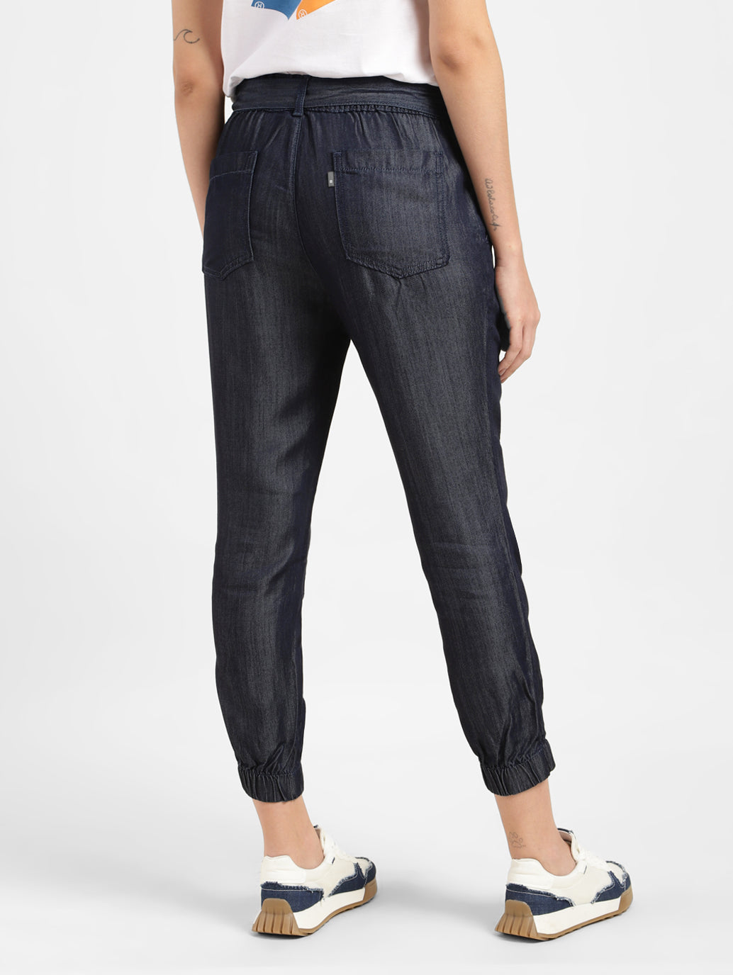 Women's High Rise Regular Fit Joggers – Levis India Store