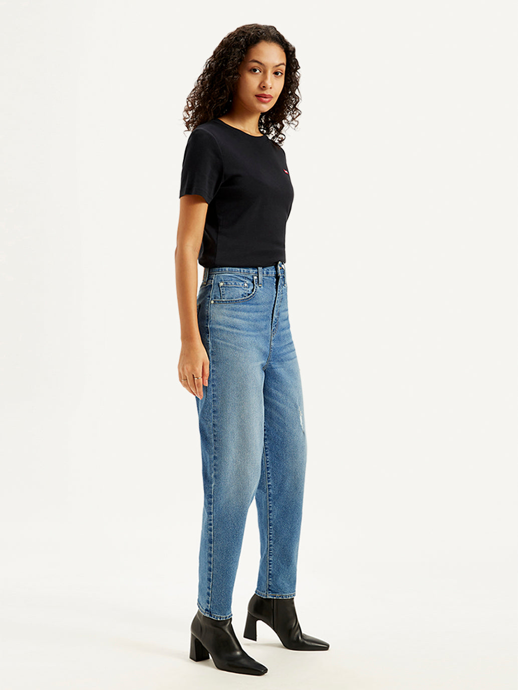 Women's High Rise Loose Taper Fit Blue Jeans