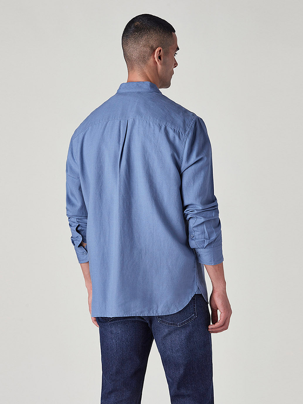 Men's Solid Slim Fit Linen Shirt - Back View