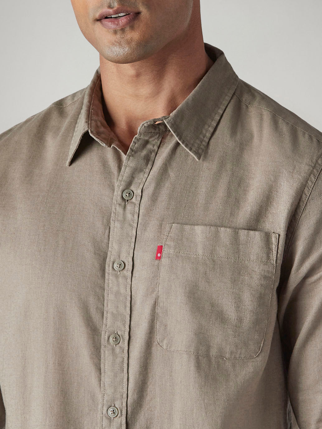 Men's Solid Slim Fit Shirt - Detail View