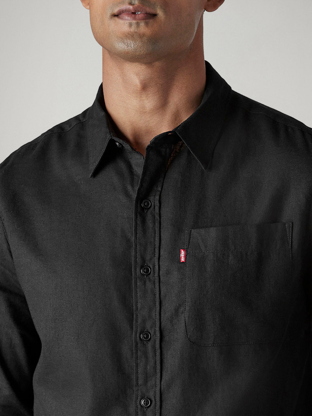 Men's Solid Slim Fit Shirt - Detail View