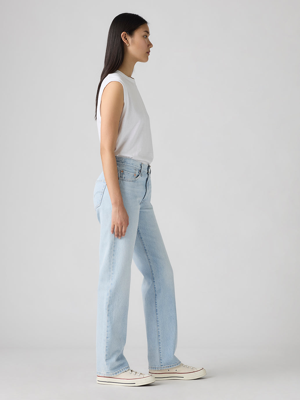 Women's 501'90s Light Indigo Straight Fit Mid Rise Jeans - Side View