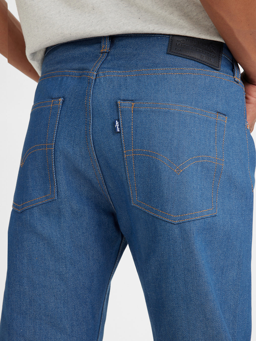 Men's 501 Blue Straight Fit Mid Rise Jeans - d329588b-ca43-4138-83be-b1bb5f194542 View