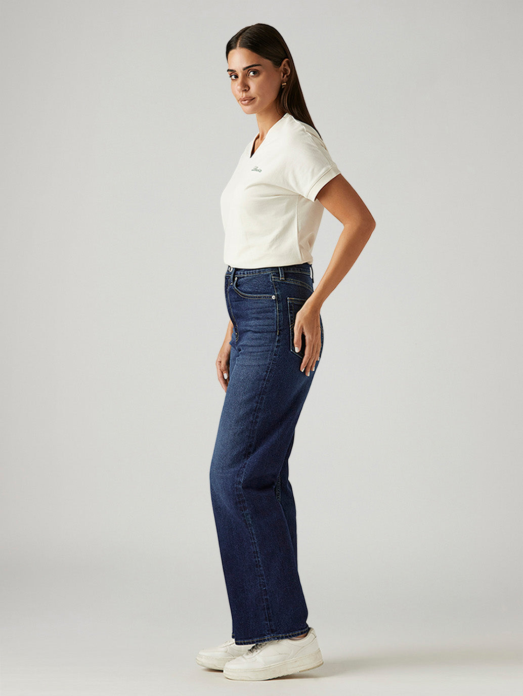 Women's Dark Blue Loose Fit High Rise Jeans - Side View
