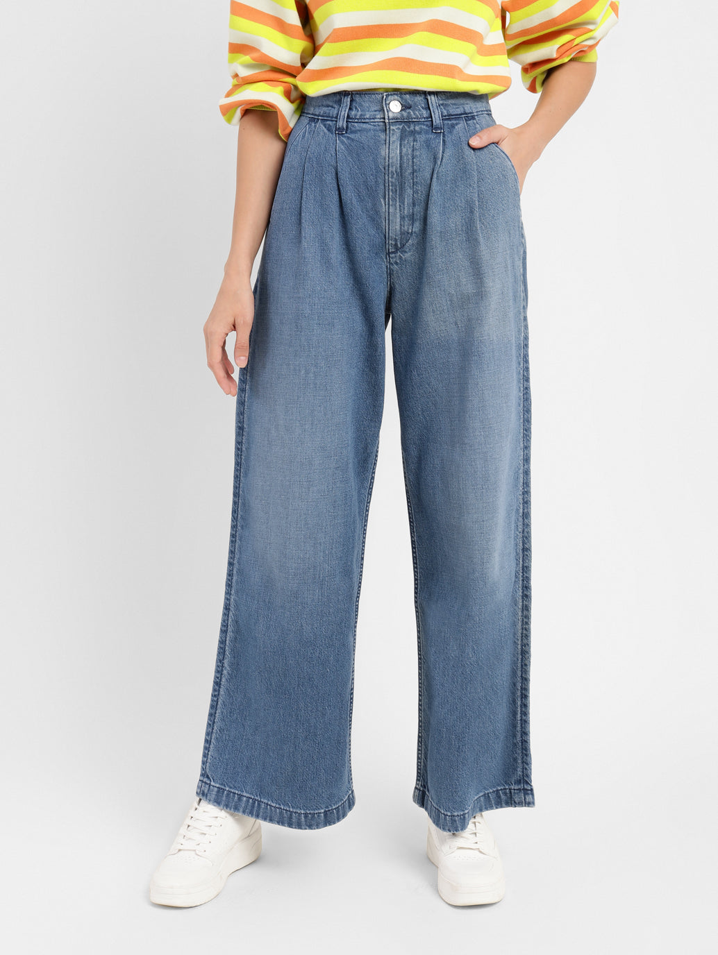 Women's Blue Wideleg Fit High Rise Jeans