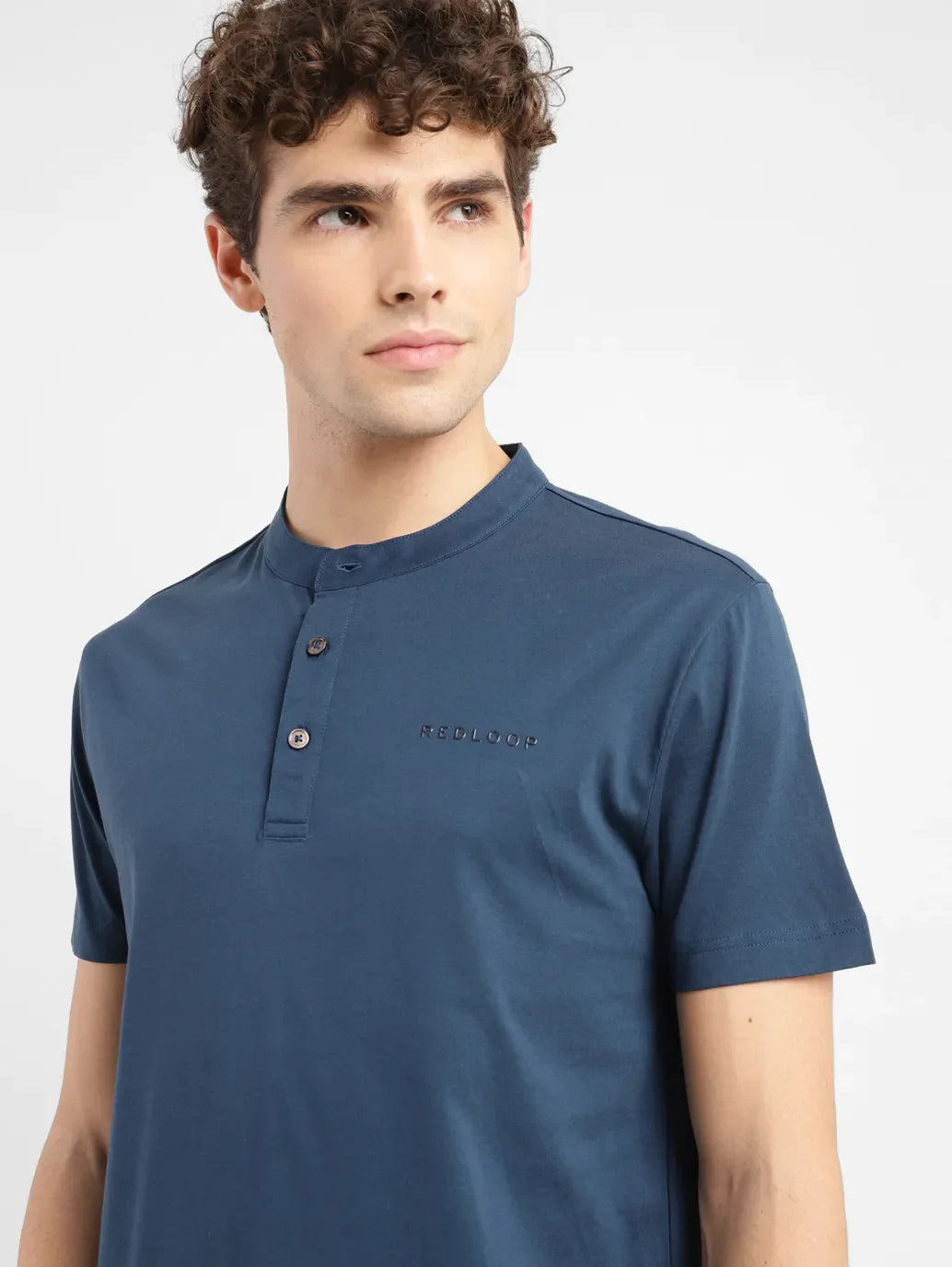 Men's Solid Slim Fit Shirt – Levis India Store