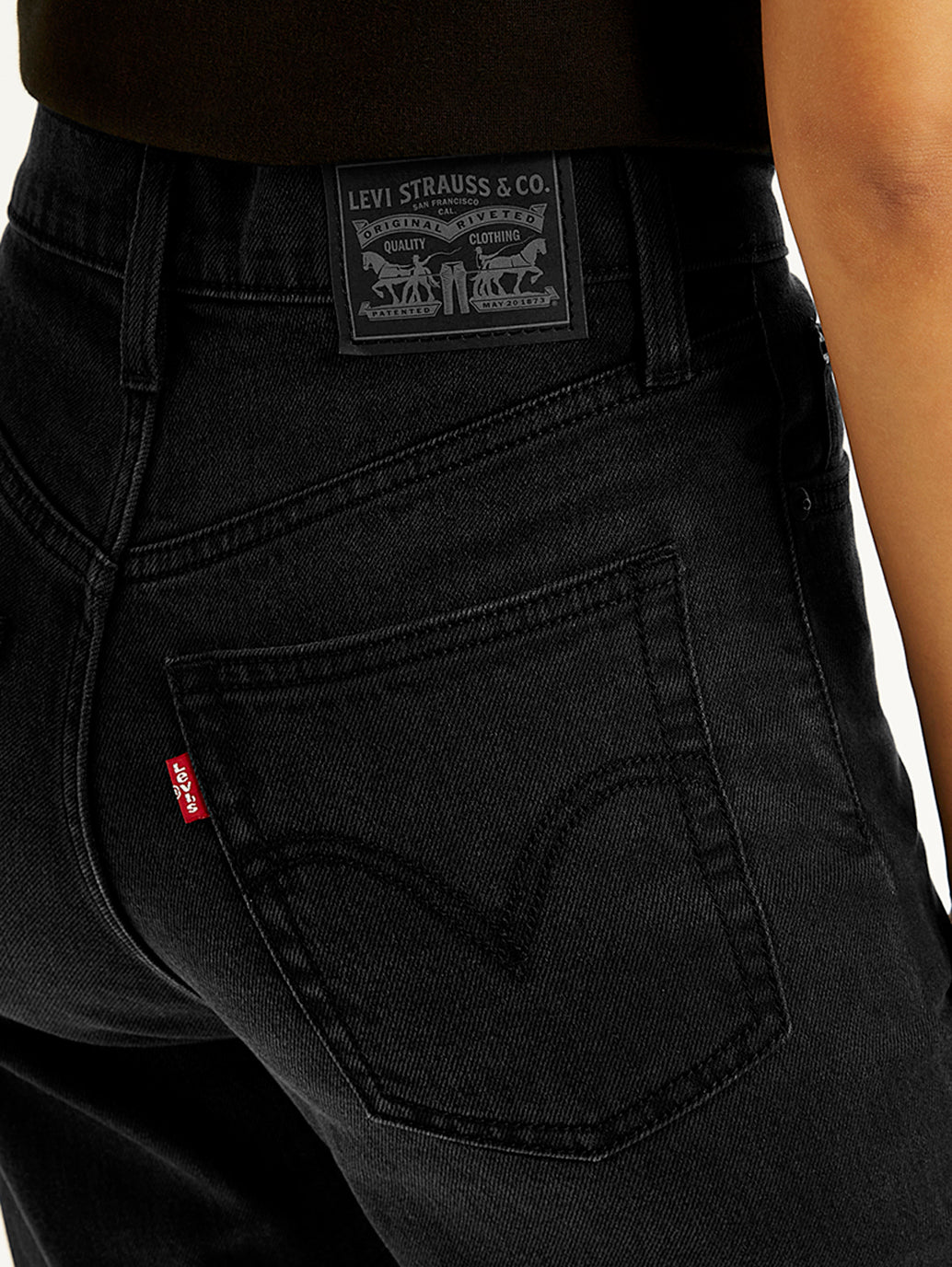 Levi's Jeans High Waisted Black Cropped Jeans Levi's Plus 501