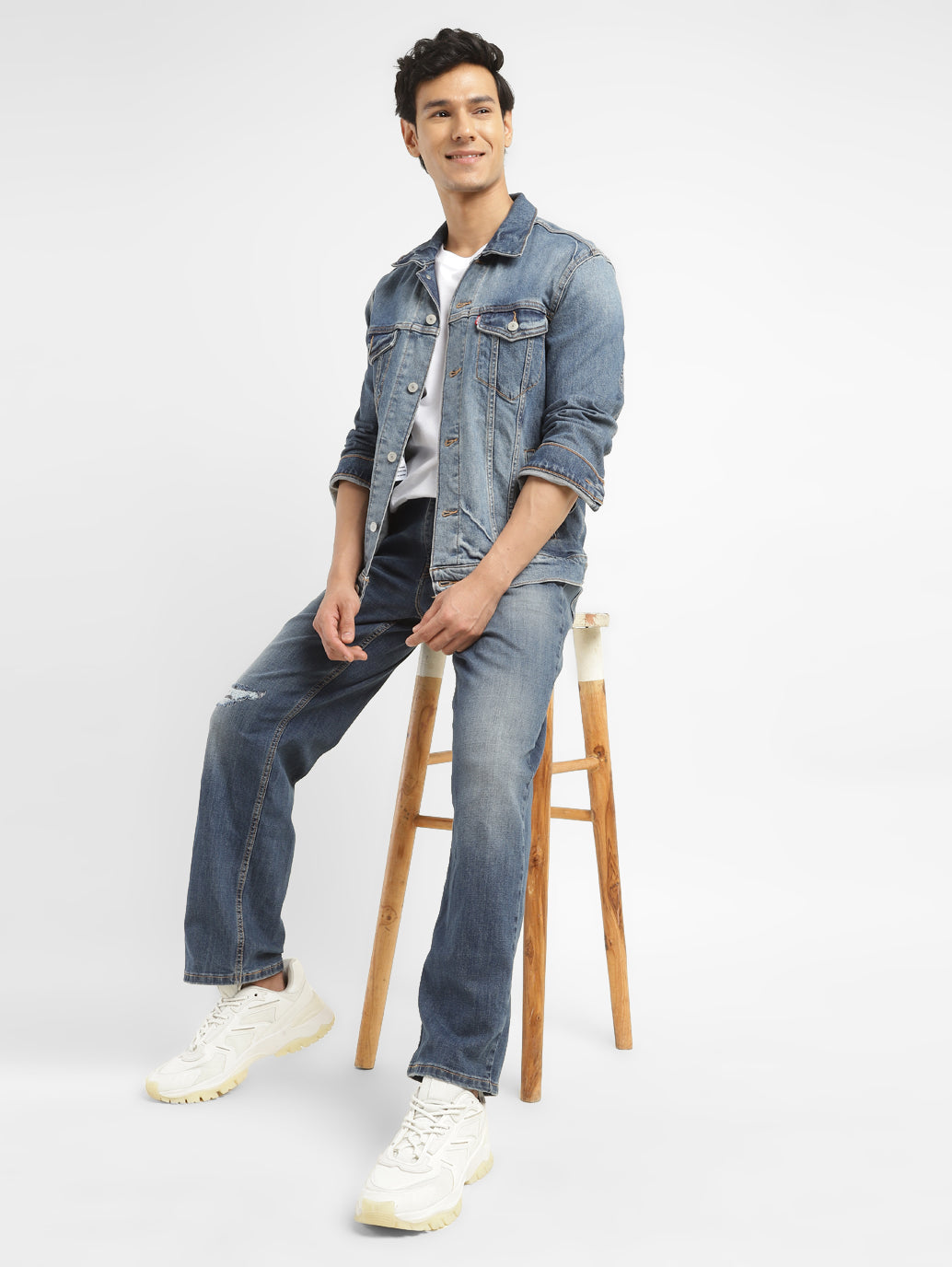 Men's 550 Blue Loose Fit Mid Rise Jeans