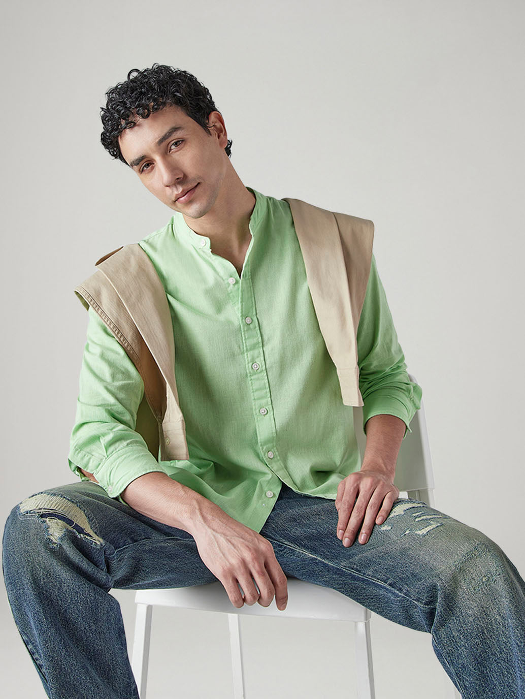 Men's Solid Slim Fit Shirt