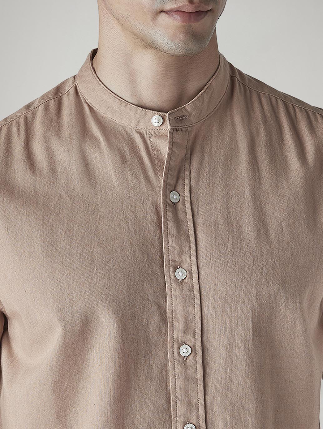 Men's Solid Slim Fit Linen Shirt - Detail View
