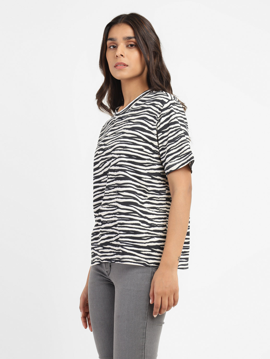 Women's Animal Print Crew Neck T-shirt - 68c612f0-6bf3-469d-9275-9a1f9039c724 View