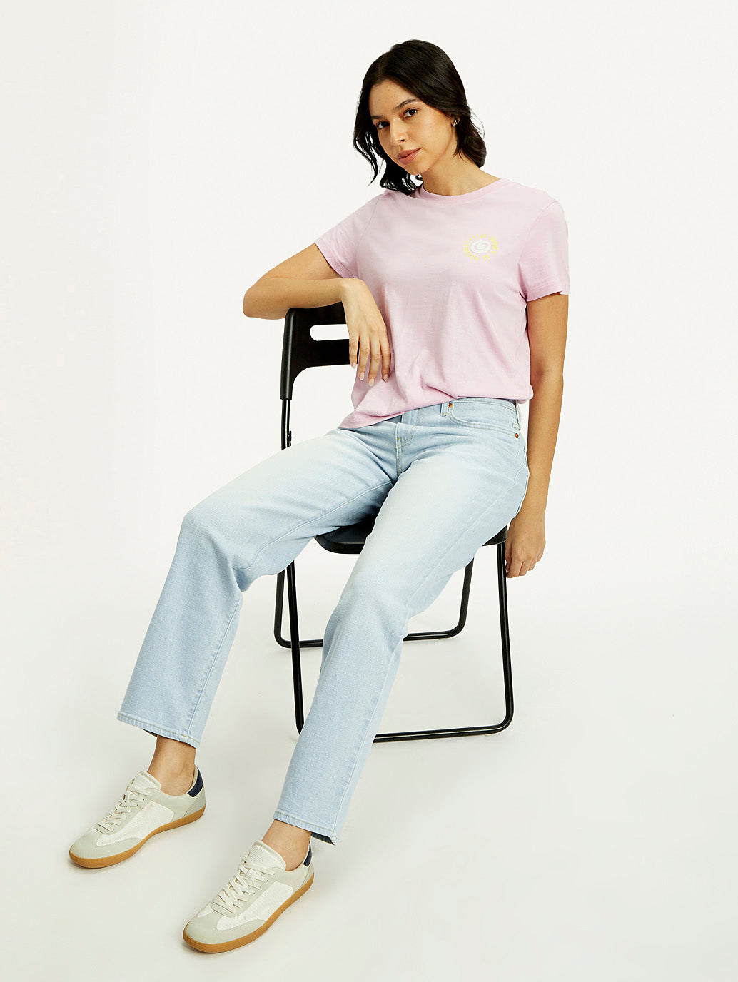 Women's 94 Light Indigo Baggy Fit Mid Rise Jeans - Elevated View